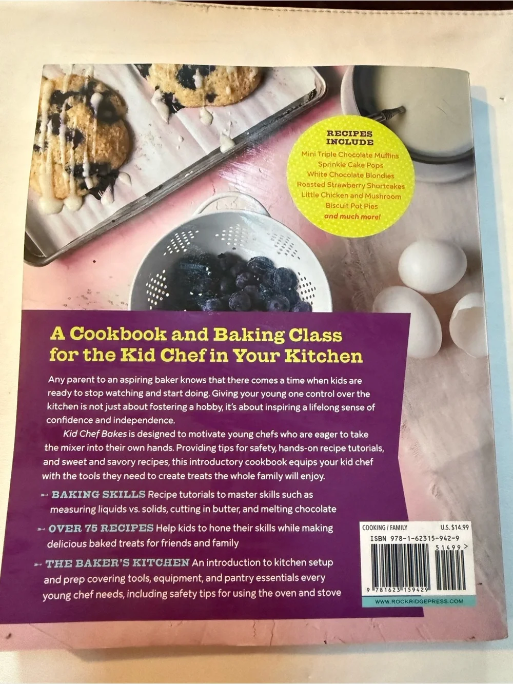 Kid Chef Bakes Cookbook by Lisa Huff